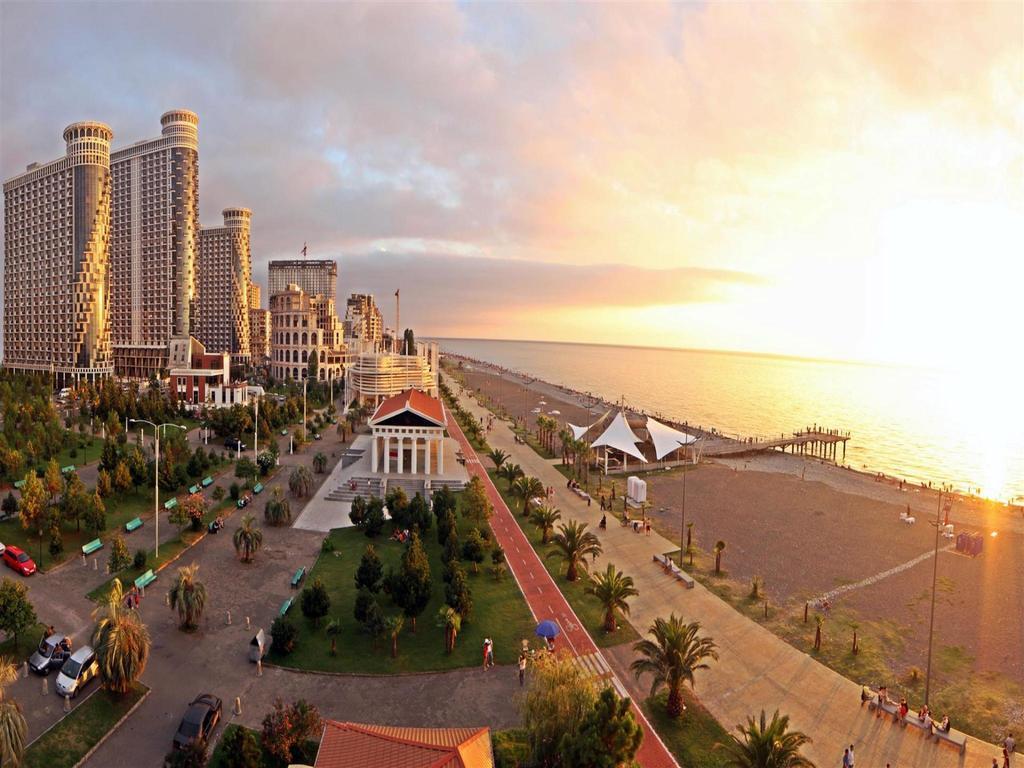 Mar Nero Batumi Exterior photo